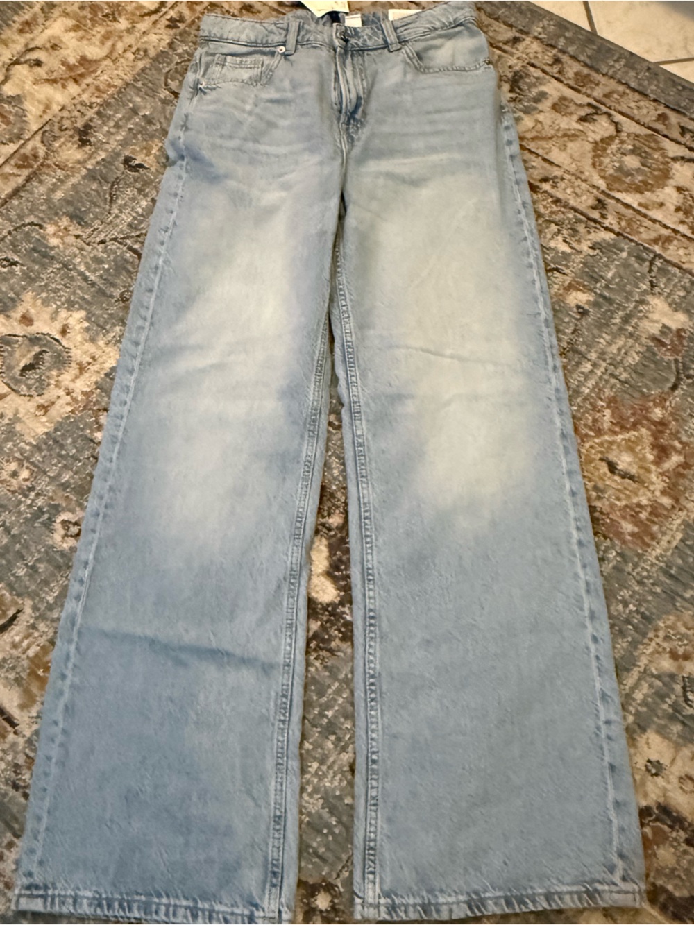 H&M Light Wash Women’s Jeans - Classic Wide Leg